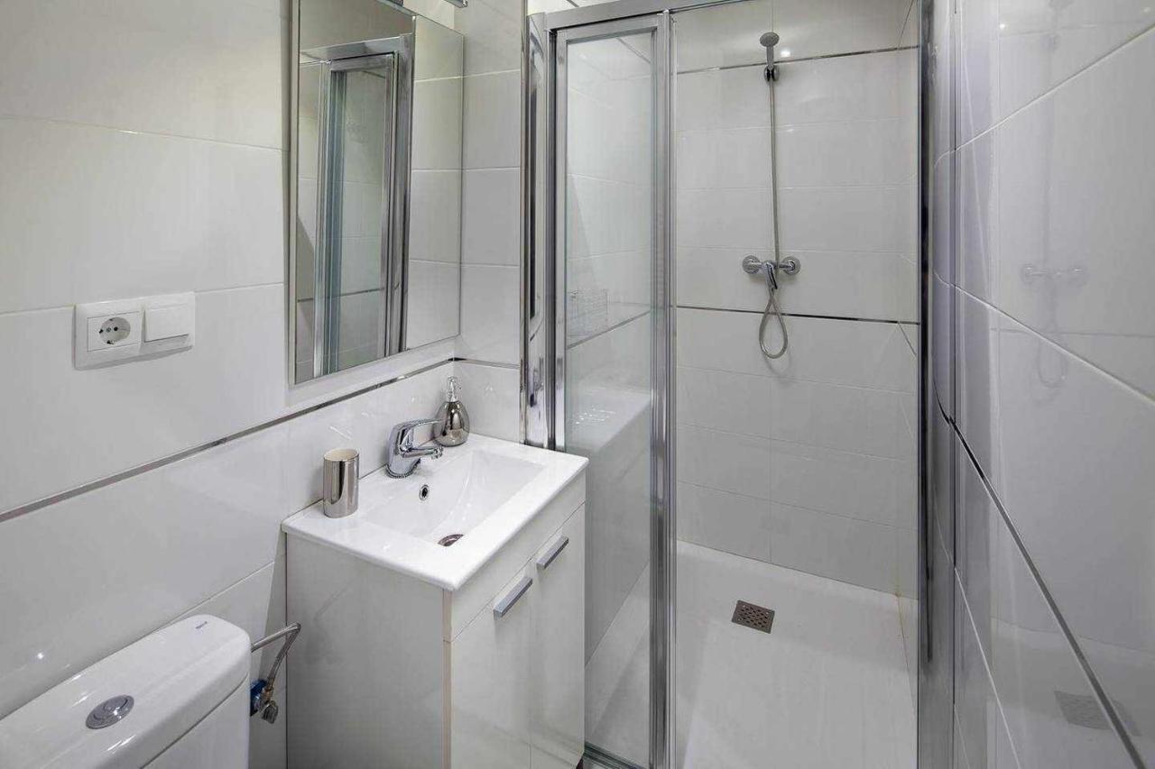 Wanderlust Malaga Apartamentos 3 Luaran gambar
